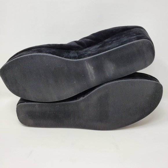 Restricted Velvet Platform Flower Detail Size 7.5 - Picture 8 of 8